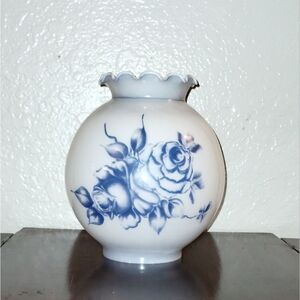 Vintage Lamp Shade,Hurricane,Milk Glass, Wht/Blue,Floral,Ruffled Edge.